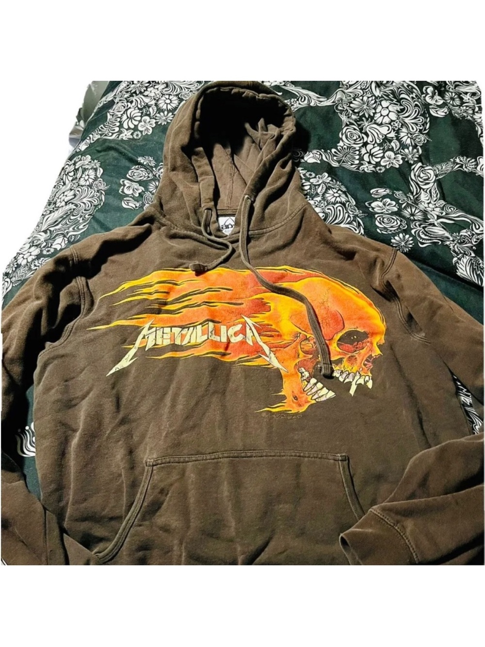 Vintage 1994 Metallica Hoodie
Size Medium
RARE